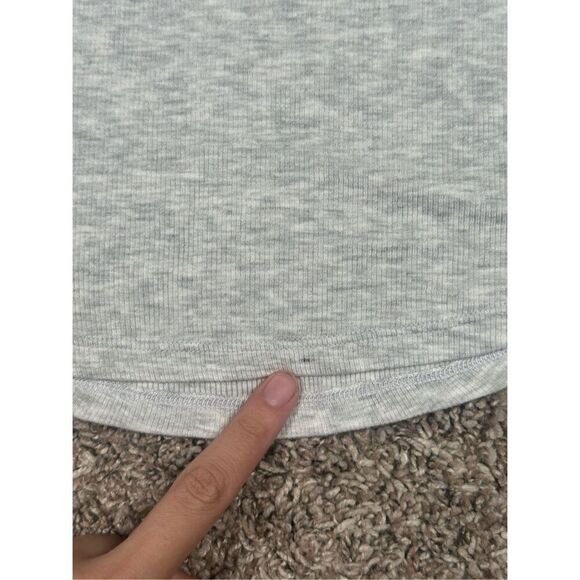 Lululemon Hold Tight Cropped T-Shirt Heathered Core Ultra Light Grey Size 6 - Picture 5 of 7